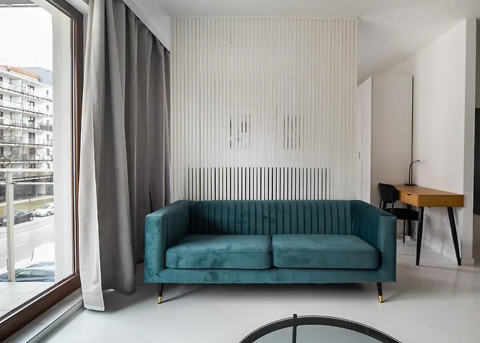 Wola Artistic Designer By Bookinghost Lejlighed