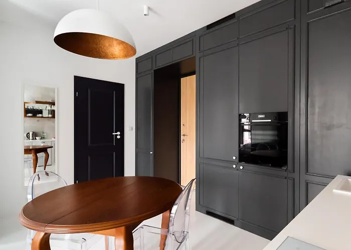 Wola Artistic Designer By Bookinghost Lejlighed *