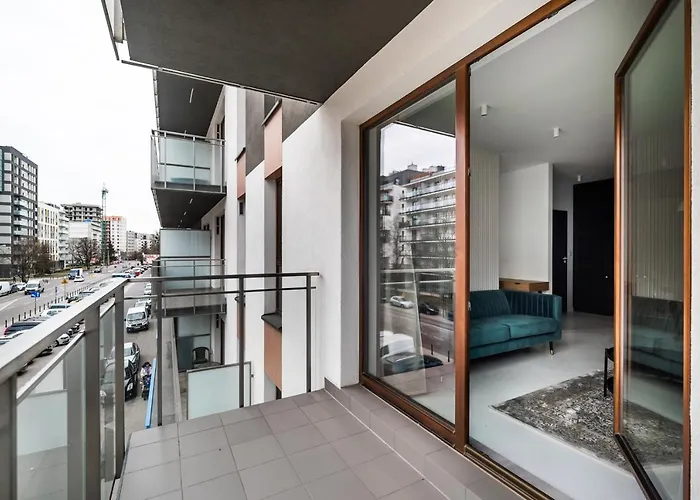 Wola Artistic Designer By Bookinghost Warszawa